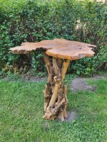 Handgefertigter Designer-Stehtisch aus Massivholz –...