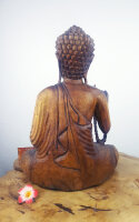 Buddha Deko aus Holz – Meditation & Ruhe