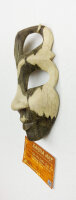 Maske aus Hibiskusholz