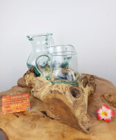 Teakwurzel mit Glaskanne und 2 Gläser