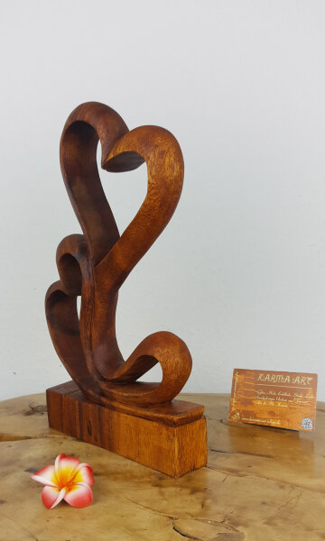 Herz Holzstatue