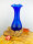 Blumenvase mit blauem Glas