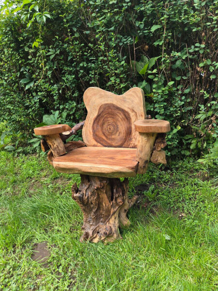 Gartenstuhl aus Massivholz ca. 82x50x74 cm